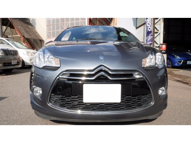 シック オプションレザーパッケージ ワンオーナー 純正アルミホイール ボイスガイド式ETC 禁煙車 キーレスエントリーシステム 電動格納ミラー イモビライザ ツートンカラーボディ タイミングチェーン駆動(23枚目)
