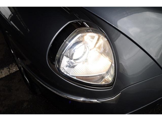 テージス 2.4 20V ディーゼルターボ 電動グラスサンルーフ オルタネーター新品 JTD 100thアニバーサリー ポルトローナフラウ製レザーパワーシート 純正18AW 日本語取扱説明書 キーレス機能付き鍵2個有 BOSE(40枚目)