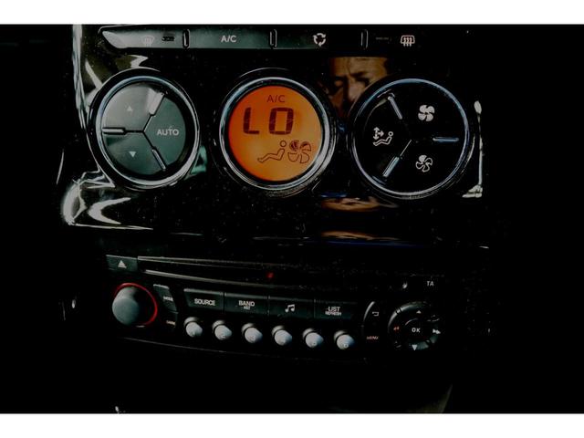 DS3 シック LEDヘッドライト ドライブレコーダー付 ディーラー整備記録7回分有 ナビゲーションシステム TV バックカメラ ETC スペアキー有 キーレスエントリー 純正16インチAW ダウンサイジングターボ(56枚目)