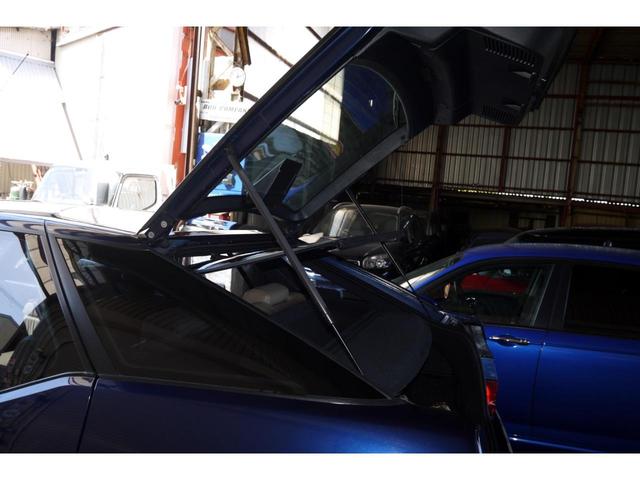 XM XMエクスクルーシブ ワンオーナー 禁煙車 左ハンドル セルフセンタリング 電動スライディンググラスルーフ 本革パワーシート 電動アームレスト 整備記録簿有 フルオリジナル インナーガラスハッチ ベトトーネデザイン(55枚目)