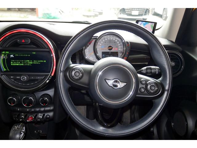 ＭＩＮＩ クーパーＤ　５ドア　ドラレコ　レーダー　鍵２個　禁煙車（19枚目）