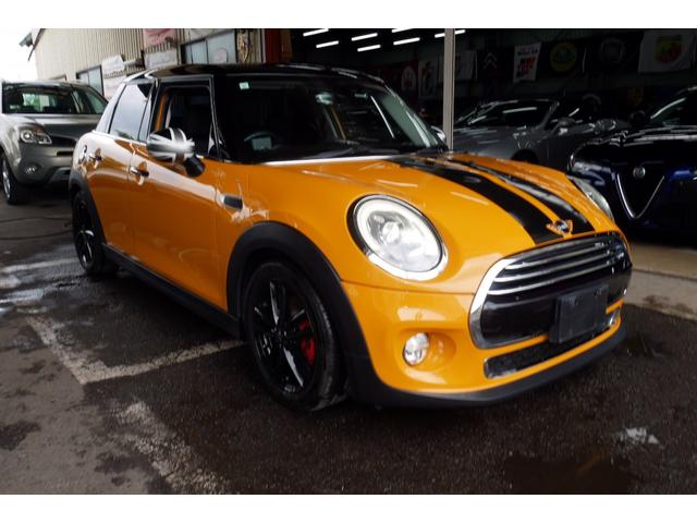 ＭＩＮＩ クーパーＤ　５ドア　ドラレコ　レーダー　鍵２個　禁煙車（41枚目）