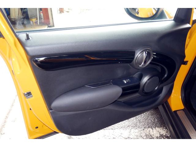 ＭＩＮＩ クーパーＤ　５ドア　ドラレコ　レーダー　鍵２個　禁煙車（54枚目）