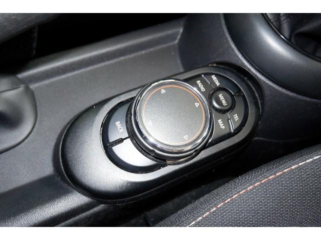 ＭＩＮＩ クーパーＤ　５ドア　ドラレコ　レーダー　鍵２個　禁煙車（63枚目）