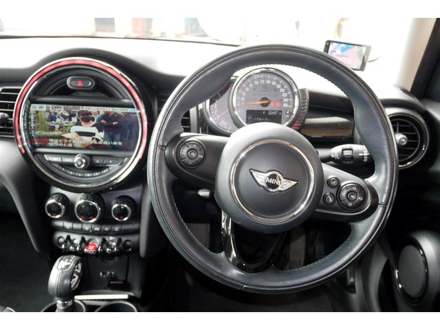 ＭＩＮＩ クーパーＤ　５ドア　ドラレコ　レーダー　鍵２個　禁煙車（76枚目）