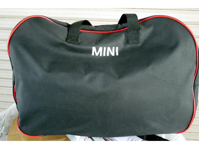 ＭＩＮＩ ５０　カムデン　クーパー　特別限定車　１７ＡＷ　ナビ　６速ＡＴ　禁煙車（18枚目）