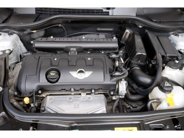 ＭＩＮＩ ５０　カムデン　クーパー　特別限定車　１７ＡＷ　ナビ　６速ＡＴ　禁煙車（26枚目）