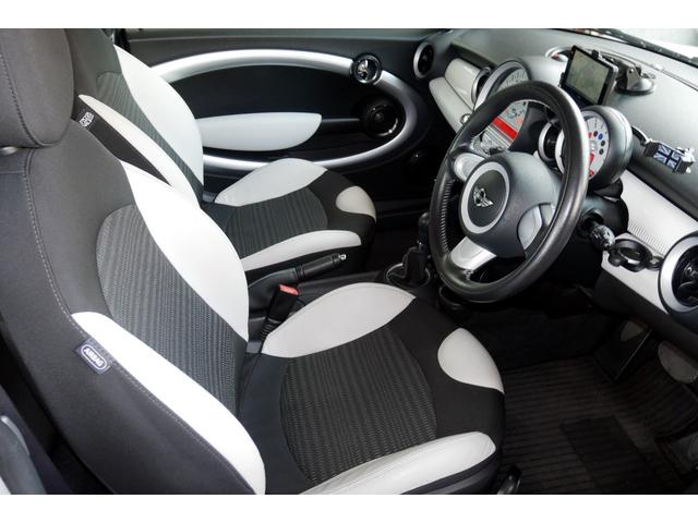 ＭＩＮＩ ５０　カムデン　クーパー　特別限定車　１７ＡＷ　ナビ　６速ＡＴ　禁煙車（53枚目）