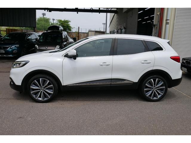 カジャー インテンス　ワンオーナー禁煙車　本革　カードキー２枚（5枚目）