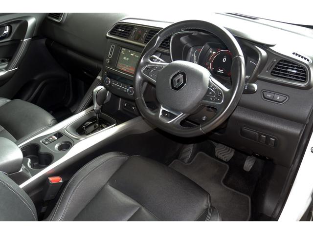 カジャー インテンス　ワンオーナー禁煙車　本革　カードキー２枚（19枚目）