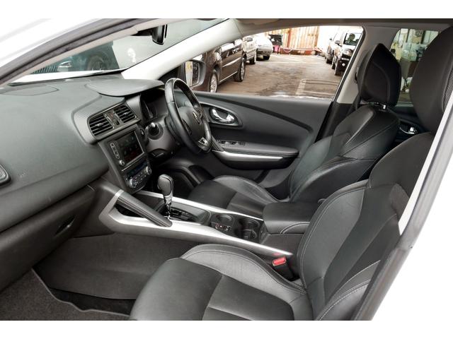 カジャー インテンス　ワンオーナー禁煙車　本革　カードキー２枚（74枚目）