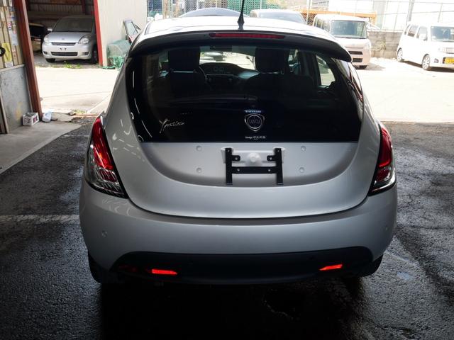 イプシロン ツインエアー　ターボ　Ｂカラー　ナビＴＶ　ＡＷ　キーレス　禁煙車（35枚目）