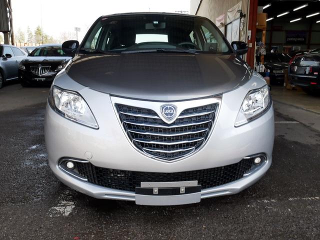 イプシロン ツインエアー　ターボ　Ｂカラー　ナビＴＶ　ＡＷ　キーレス　禁煙車（37枚目）