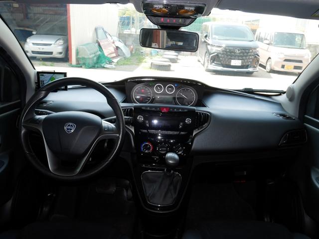 イプシロン ツインエアー　ターボ　Ｂカラー　ナビＴＶ　ＡＷ　キーレス　禁煙車（49枚目）