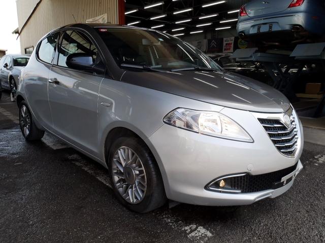 イプシロン ツインエアー　ターボ　Ｂカラー　ナビＴＶ　ＡＷ　キーレス　禁煙車（58枚目）