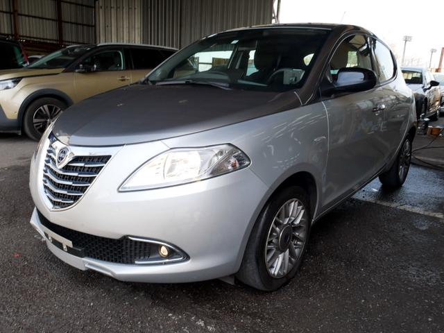 イプシロン ツインエアー　ターボ　Ｂカラー　ナビＴＶ　ＡＷ　キーレス　禁煙車（59枚目）