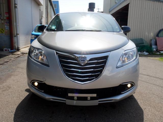 イプシロン ツインエアー　ターボ　Ｂカラー　ナビＴＶ　ＡＷ　キーレス　禁煙車（76枚目）