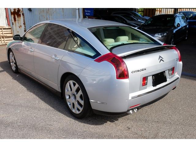 Ｃ６ シルバースタイルエディション　Ｃ６ファイナルモデル　後期型　シルバーエディション　電動サンルーフ　天張り新品張替　整備記録２０回分有　タイミングベルト　ウォーターポンプ　エンジンマウント交換済　ＪＢＬ　ＥＴＣ　ＨＩＤキセノン（9枚目）