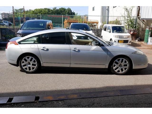 Ｃ６ シルバースタイルエディション　Ｃ６ファイナルモデル　後期型　シルバーエディション　電動サンルーフ　天張り新品張替　整備記録２０回分有　タイミングベルト　ウォーターポンプ　エンジンマウント交換済　ＪＢＬ　ＥＴＣ　ＨＩＤキセノン（73枚目）