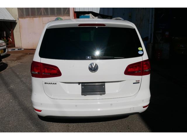 シャラン TSI コンフォートライン ナビゲーションシステム フルセグTV バックカメラ キーレス機能付鍵2個有 7人乗り3列シート 左右電動スライドドアパワーバックドア 純正アルミホイール 禁煙車 ターボ スーパーチャージャー(5枚目)
