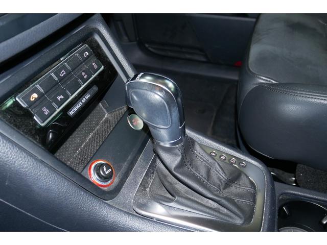 シャラン TSI コンフォートライン ナビゲーションシステム フルセグTV バックカメラ キーレス機能付鍵2個有 7人乗り3列シート 左右電動スライドドアパワーバックドア 純正アルミホイール 禁煙車 ターボ スーパーチャージャー(17枚目)