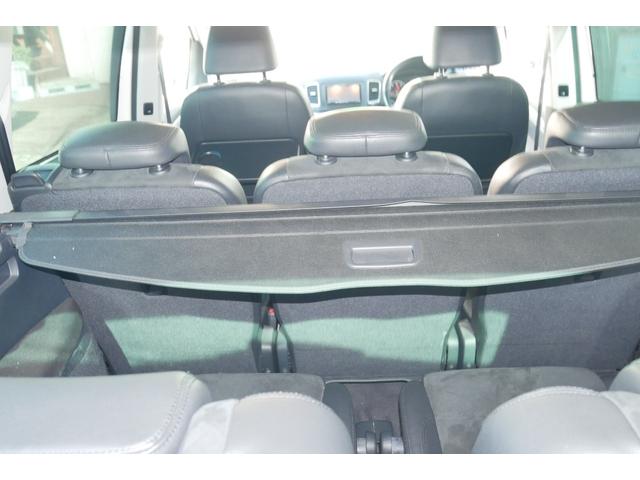 シャラン TSI コンフォートライン ナビゲーションシステム フルセグTV バックカメラ キーレス機能付鍵2個有 7人乗り3列シート 左右電動スライドドアパワーバックドア 純正アルミホイール 禁煙車 ターボ スーパーチャージャー(23枚目)