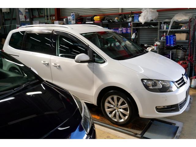 シャラン TSI コンフォートライン ナビゲーションシステム フルセグTV バックカメラ キーレス機能付鍵2個有 7人乗り3列シート 左右電動スライドドアパワーバックドア 純正アルミホイール 禁煙車 ターボ スーパーチャージャー(30枚目)