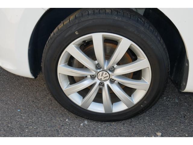 シャラン TSI コンフォートライン ナビゲーションシステム フルセグTV バックカメラ キーレス機能付鍵2個有 7人乗り3列シート 左右電動スライドドアパワーバックドア 純正アルミホイール 禁煙車 ターボ スーパーチャージャー(64枚目)