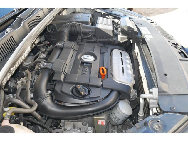 シャラン TSI コンフォートライン ナビゲーションシステム フルセグTV バックカメラ キーレス機能付鍵2個有 7人乗り3列シート 左右電動スライドドアパワーバックドア 純正アルミホイール 禁煙車 ターボ スーパーチャージャー(77枚目)