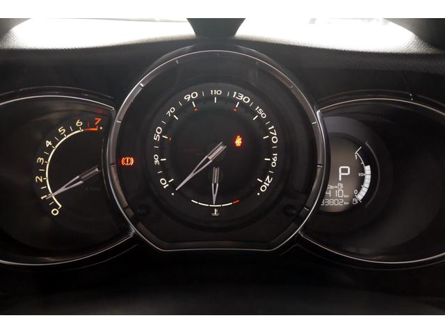 ＤＳ３ シック　エアコンコンプレッサー新品交換　禁煙車（14枚目）