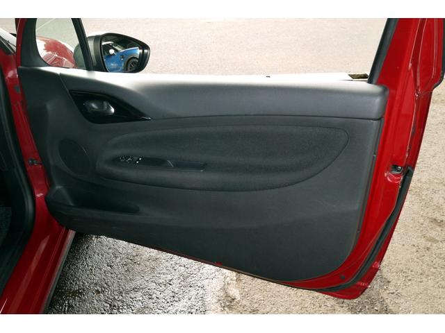 ＤＳ３ シック　エアコンコンプレッサー新品交換　禁煙車（50枚目）