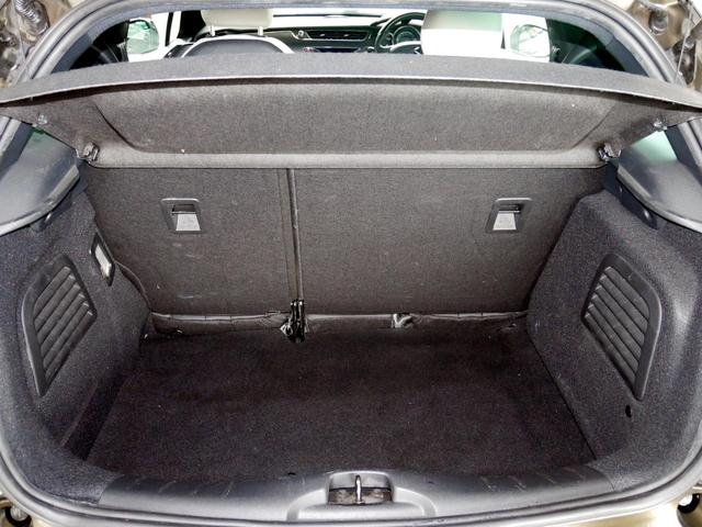 ＤＳ３ シック　ウルトラプレステージ　受注生産モデル本革　ＨＩＦＩ　８スピーカー禁煙（22枚目）