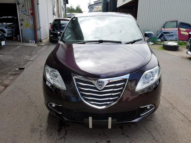 クライスラー・イプシロン パープル　ランチアコンプリートカープレイ　ドラレコ（4枚目）