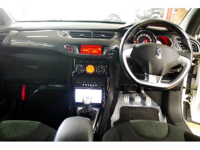 ＤＳ３ スポーツシック　６速マニュアル１７ＡＷ　　１５６馬力　ナビＴＶ（15枚目）