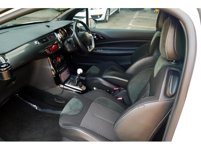 ＤＳ３ スポーツシック　６速マニュアル１７ＡＷ　　１５６馬力　ナビＴＶ（18枚目）