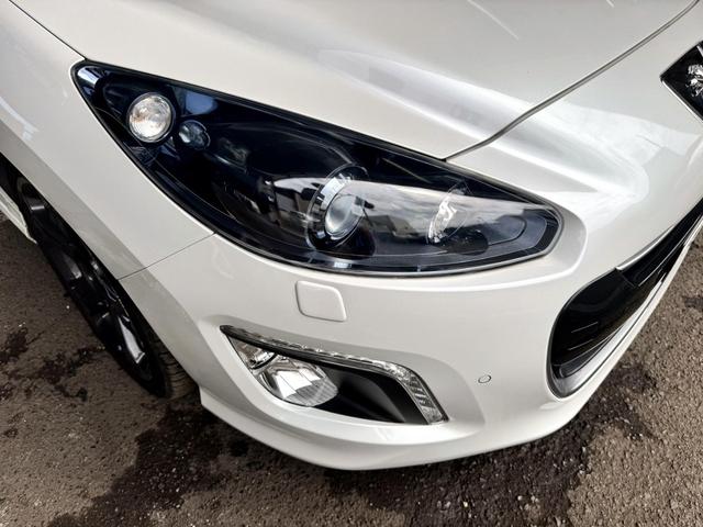 ３０８ ＣＣ　ローラン・ギャロス　特別限定車　１０００キロテスト走行済　ＲＧロゴ入り白本革パワーシート＆シートヒーター　ナビゲーションシステム　フルセグＴＶ　１８インチＡＷ　キーレス機能付き鍵２個有　ＥＴＣ　ドラレコ　禁煙車（24枚目）
