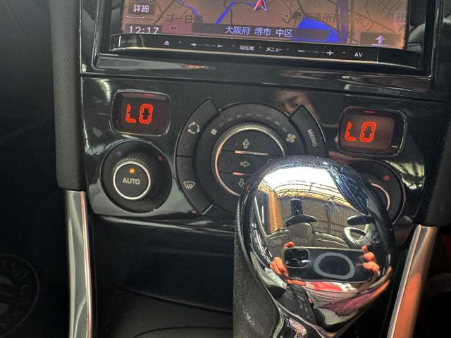 ３０８ ＣＣ　ローラン・ギャロス　特別限定車　１０００キロテスト走行済　ＲＧロゴ入り白本革パワーシート＆シートヒーター　ナビゲーションシステム　フルセグＴＶ　１８インチＡＷ　キーレス機能付き鍵２個有　ＥＴＣ　ドラレコ　禁煙車（34枚目）