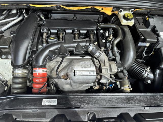 ３０８ ＣＣ　ローラン・ギャロス　特別限定車　１０００キロテスト走行済　ＲＧロゴ入り白本革パワーシート＆シートヒーター　ナビゲーションシステム　フルセグＴＶ　１８インチＡＷ　キーレス機能付き鍵２個有　ＥＴＣ　ドラレコ　禁煙車（60枚目）