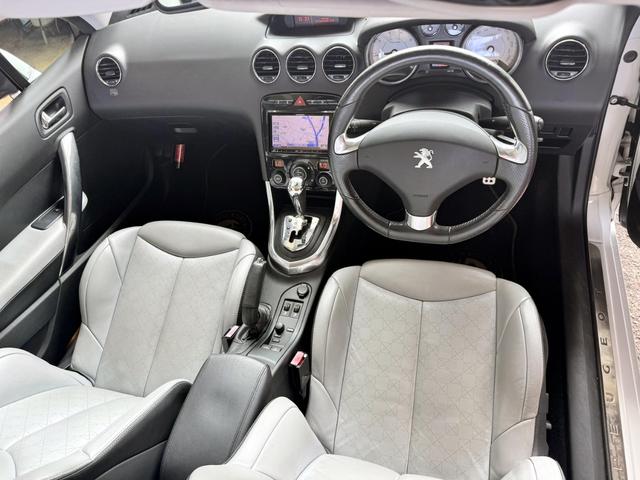 ３０８ ＣＣ　ローラン・ギャロス　特別限定車　１０００キロテスト走行済　ＲＧロゴ入り白本革パワーシート＆シートヒーター　ナビゲーションシステム　フルセグＴＶ　１８インチＡＷ　キーレス機能付き鍵２個有　ＥＴＣ　ドラレコ　禁煙車（67枚目）