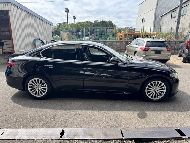 ALFA ROMEO GIULIA BASE GRADE