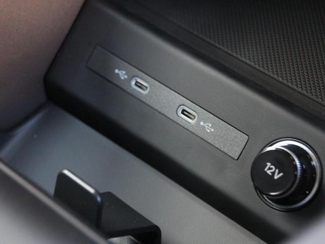 Ｑ４スポーツバック ｅ－トロン ４０ｅ－トロン　アドバンスド　ａｄｖａｎｃｅｄ　インテリアプラスパッケージ／ＭＭＩナビゲーション　プロ／アルミホイール　５ダブルスポーク　エアロデザイン　グラファイトグレー　８Ｊ　ｘ　１９／マトリクスＬＥＤヘッドライト（39枚目）