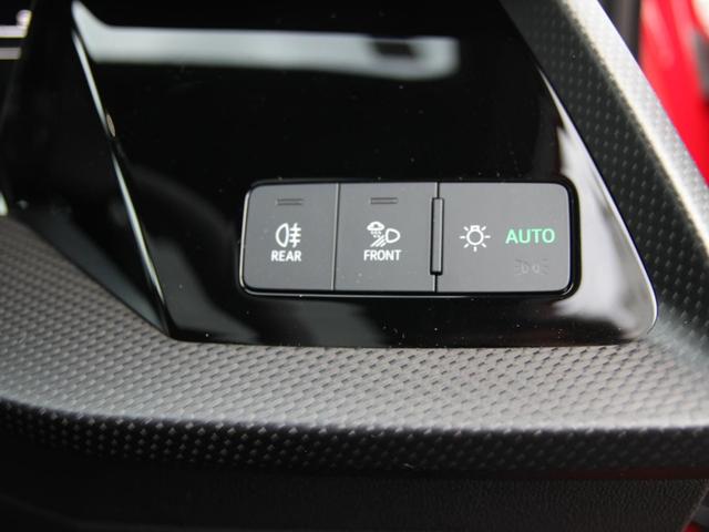 RS3スポーツバック ベースグレード ファインナッパレザー/RSデザインパッケージレッド/RSダンピングサスペンション/RSスポーツエキゾーストシステム/パノラマサンルーフ/Bang & Olufsen 3Dサウンドシステム(50枚目)