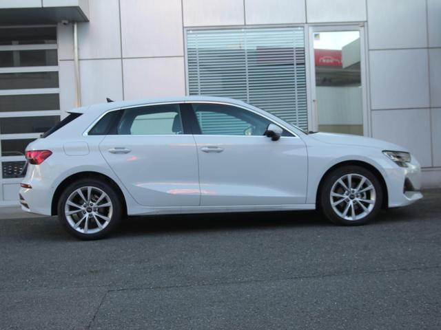 Ａ３ スポーツバック３０ＴＦＳＩアドバンスド　ナビゲーションパッケージ／コンビニエンス＆アシスタンスパッケージライト（4枚目）