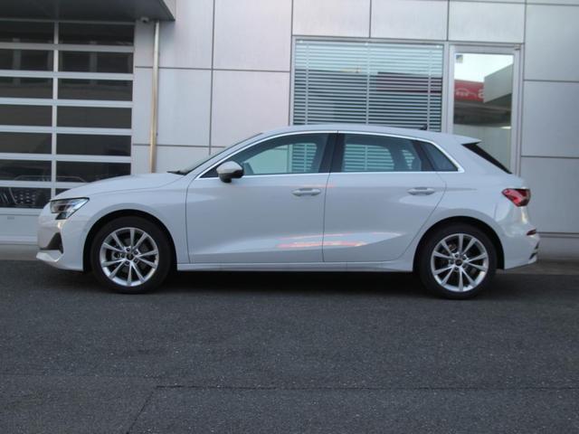 Ａ３ スポーツバック３０ＴＦＳＩアドバンスド　ナビゲーションパッケージ／コンビニエンス＆アシスタンスパッケージライト（5枚目）