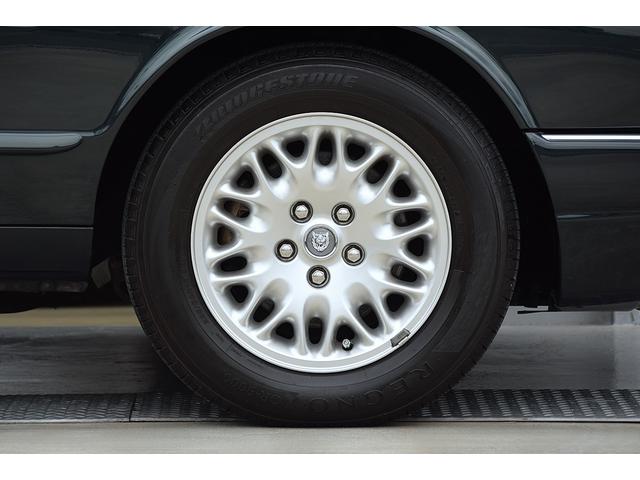 XJエグゼクティブ3.2-V8 ワンオーナー 禁煙車 記録簿(9枚目)