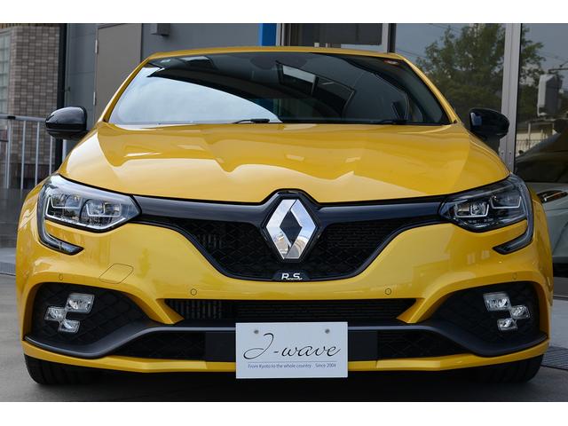 メガーヌ ルノー　スポール　トロフィー　正規ディーラー車　禁煙車　右Ｈ　６ＭＴ　２オーナー車　実走行約１０，１００ｋｍ　６ＭＴ　車検Ｒ９年２月まで　純正１９インチアルミホイール　ＬＥＤヘッドライト　ＡＲＫＡＭＹＳサウンドシステム（3枚目）