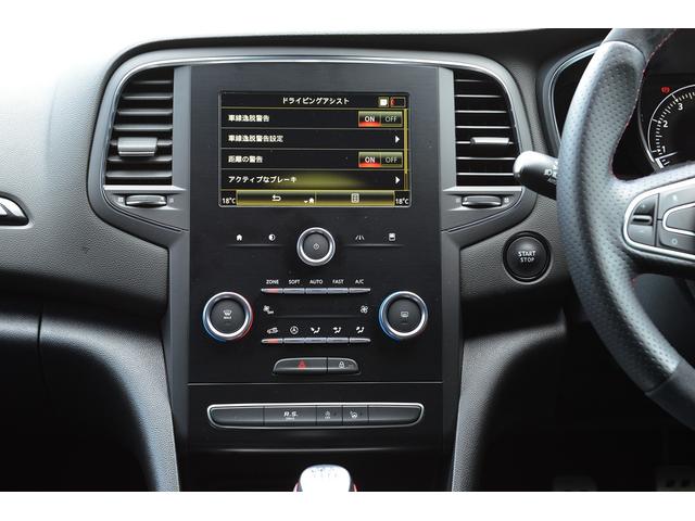 メガーヌ ルノー　スポール　トロフィー　正規ディーラー車　禁煙車　右Ｈ　６ＭＴ　２オーナー車　実走行約１０，１００ｋｍ　６ＭＴ　車検Ｒ９年２月まで　純正１９インチアルミホイール　ＬＥＤヘッドライト　ＡＲＫＡＭＹＳサウンドシステム（32枚目）