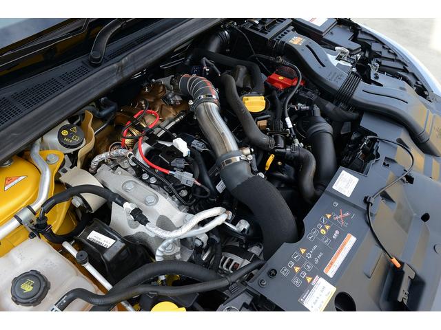メガーヌ ルノー　スポール　トロフィー　正規ディーラー車　禁煙車　右Ｈ　６ＭＴ　２オーナー車　実走行約１０，１００ｋｍ　６ＭＴ　車検Ｒ９年２月まで　純正１９インチアルミホイール　ＬＥＤヘッドライト　ＡＲＫＡＭＹＳサウンドシステム（35枚目）