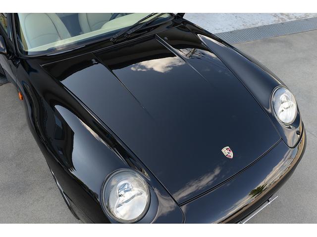 ９１１ ９１１カレラ　　９９３前期　室内車庫保管　　禁煙車　　左Ｈ　９９３前期　ベージュレザー　純正１７インチアルミホイール　記録簿１０枚（6枚目）