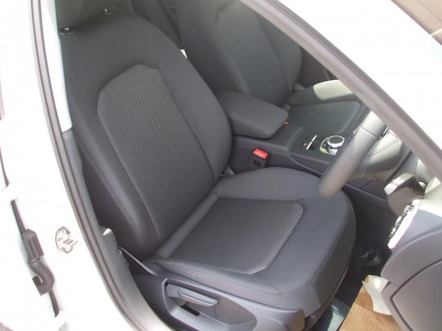 スポーツバック1.4TFSI 登録済 未使用車 ナビ TV(13枚目)